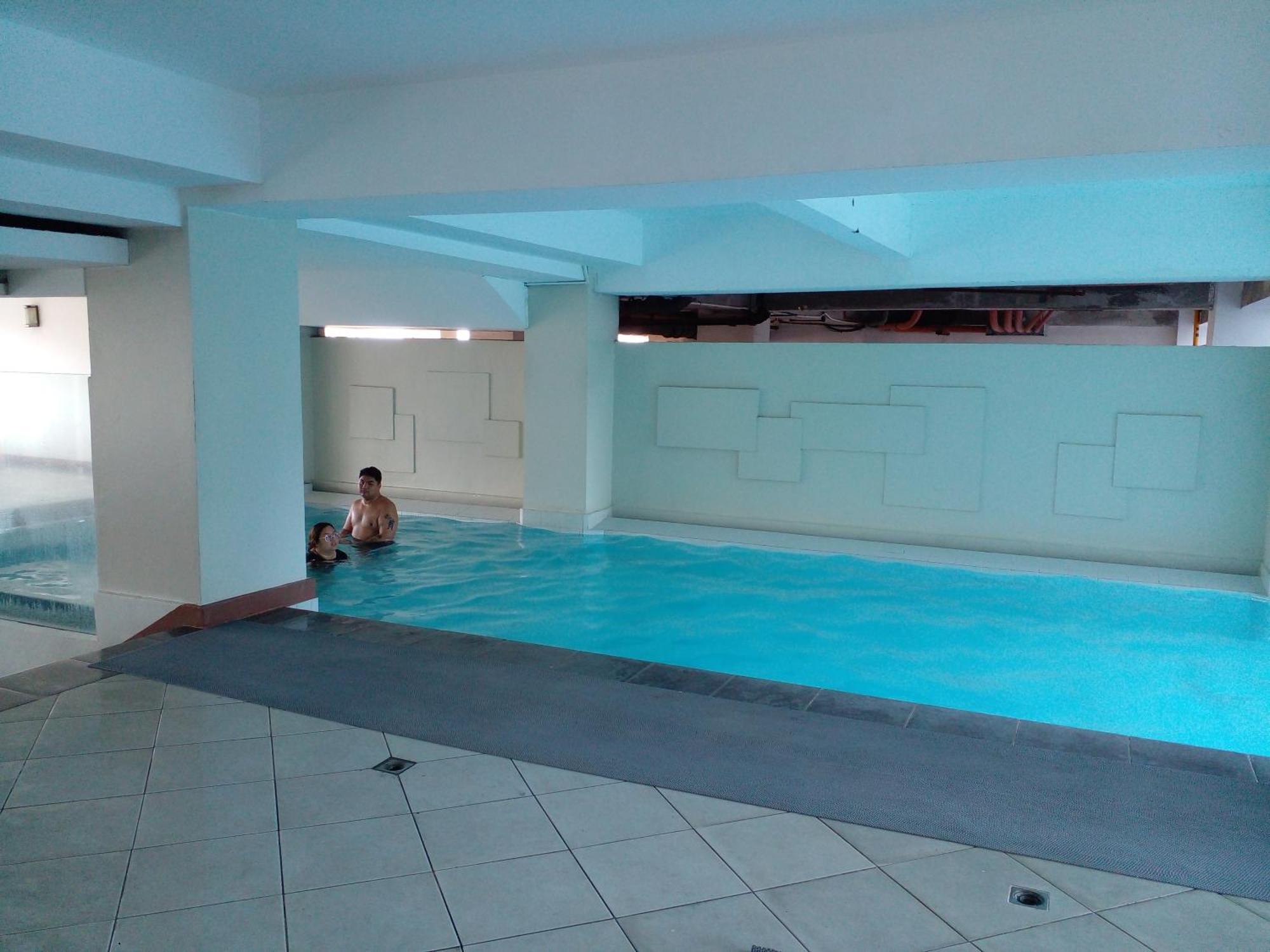 タガイタイCityland Tagaytay With Swimming Pool And Viewing Deckアパートメント エクステリア 写真